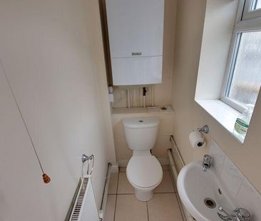 2 bedroom terraced house to rent - Photo 6