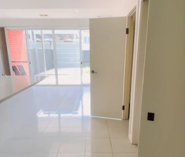 second room - Photo 1