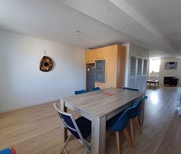 Location Appartement 2 pièces 72m² PLOERMEL 56800 - Photo 3