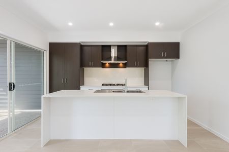 36/99 Brookwater Drive, Brookwater QLD 4300 - Townhouse For Rent | Domain - Photo 3