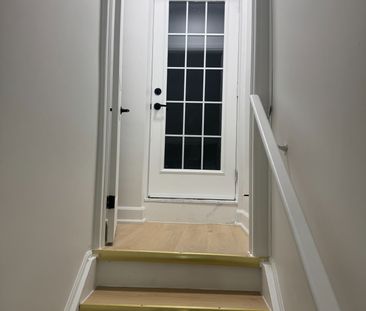 For Lease - 8 Slater Mill Place, Hamilton, Ontario - Photo 4