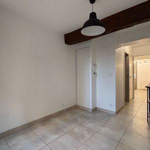 Location Appartement 1 pièce 24m² - Photo 2