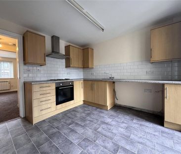 2 bedroom semi-detached house to rent - Photo 4