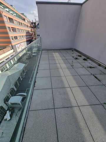 Zentral gelegene 3.5-Zimmer-Wohnung in Biel - Photo 3