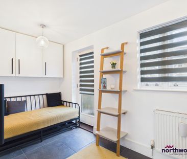 3 bedroom townhouse to rent - Photo 3