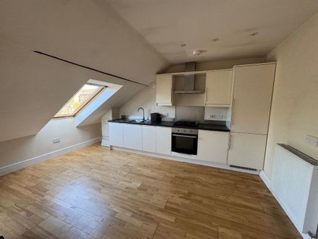 2 bedroom apartment to rent - Photo 3