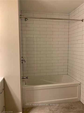 For Lease - 70 FIDDLERS GREEN Road Unit# 86, London North, Ontario - Photo 3