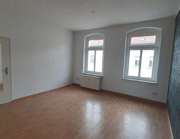 WG-Wohnung mit 4-Zimmern, 3.OG mit 2 Bädern in ruhigem und zentralem Wohnviertel von Gera - Photo 1