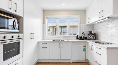 Mount Albert Magic! - Photo 4