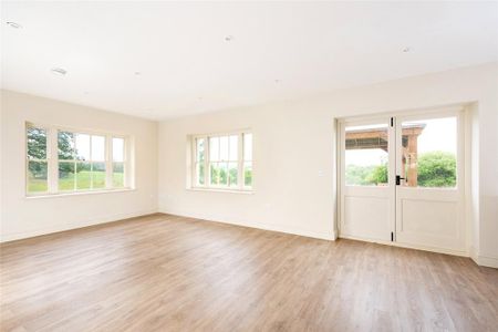 4 bedroom detached house to rent - Photo 5