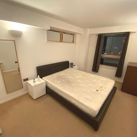 2 bedroom property to rent - Photo 1
