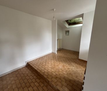 APPARTEMENT T2 NON MEUBLÉ PROCHE CHU SUD - Photo 2