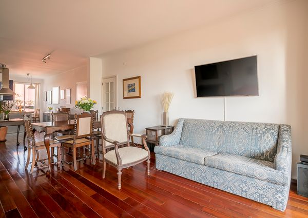 Apartamento T2 para arrendamento com móveis no Alto da Barra em Oeiras