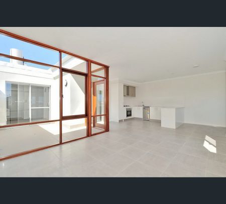 7/57 Hooley Road, Midland, WA 6056 - Photo 4