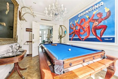 A very impressive family house set in the heart of Kensington - Photo 5