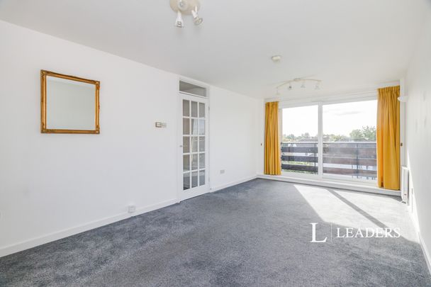 2 bedroom apartment to rent Rivermead House, Thames Street, Sunbury-on-Thames, TW16 - Photo 1