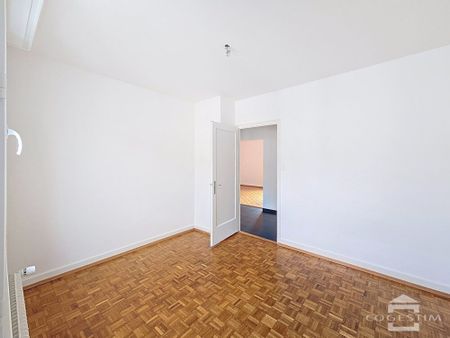 Bel appartement de 3 pièces au 3ème étage d’environ 68m2 - Photo 3