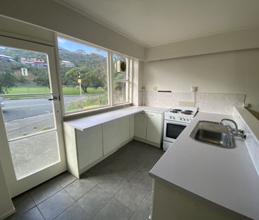 Owhiro Bay Living - Photo 3