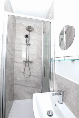 5 bedroom House To Let Total Size: 1411 SQ FT - Photo 1