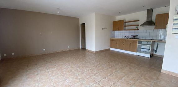 Appartement à louer Puiseaux - Photo 2