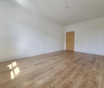 Renovated dream home with balcony and fitted kitchen - Photo 1