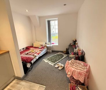 Harrington Close - Photo 3