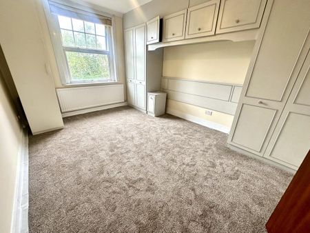 4 bedroom semi-detached house to rent - Photo 3