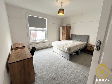 3 bedroom terraced house to rent - Photo 4