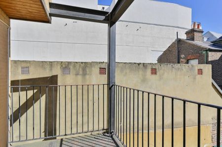 3 bedroom flat to rent - Photo 3