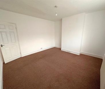 2 bedroom House To Let - Photo 4