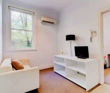1 Bedroom Studio style 1 - Photo 2