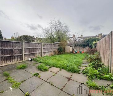 3 bedroom terraced house to rent - Photo 2