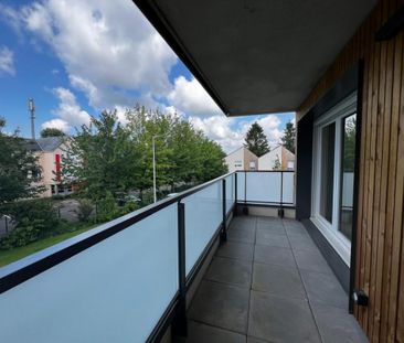Location Appartement 4 pièces 79m² MONT ST AIGNAN 76130 - Photo 2