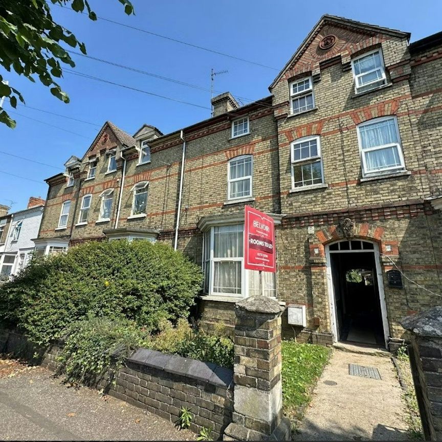 House share to rent on - Photo 2