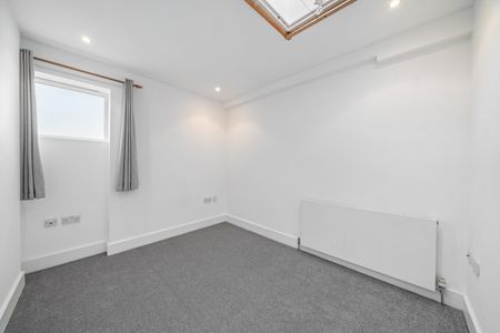 2 Bed Terraced House, Old Dairy Mews, SW4 - Photo 5