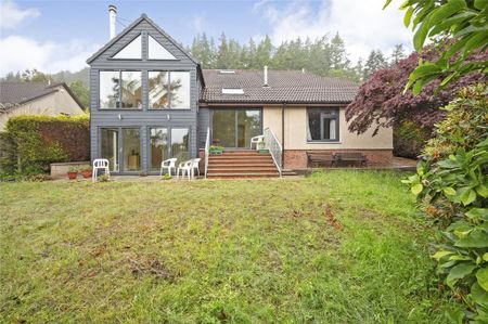 4 bedroom detached house to rent - Photo 4