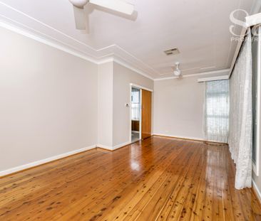 12 Lucas Crescent, Adamstown Heights NSW 2289 - House For Rent | Do... - Photo 4