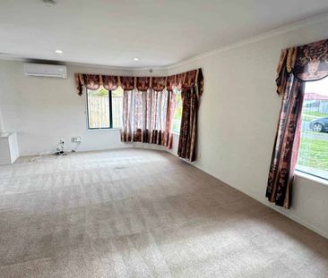 Spacious 5-Bedroom Family Home - Photo 5