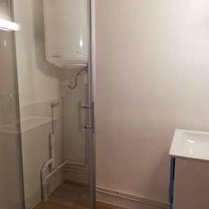 Location appartement 1 pièce 26.76 m² à Bourg-en-Bresse (01000) - Photo 2