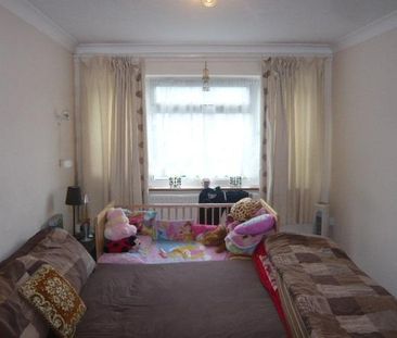 2 bedroom maisonette to rent - Photo 3