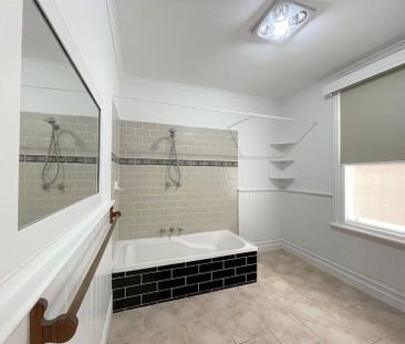 Family Home Prime Location - Photo 6