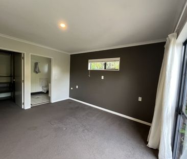 Hidden Away - Photo 6