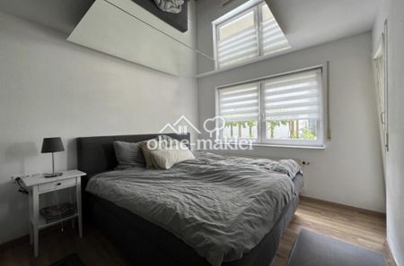 Helle 2-Zimmer-Wohnung mit Balkon und Einbauküche in Bahnhofsnähe - Photo 2