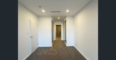 STUNNING TWO BEDROOM APARTMENT W/PARKING FOR LEASE - Photo 2