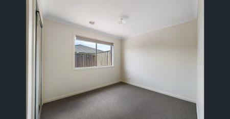 In the prestigious "The Woods Estate" - Photo 3