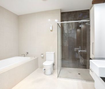 Penthouse Sized High-End Apartment with Exceptional Space & Style! - Photo 6