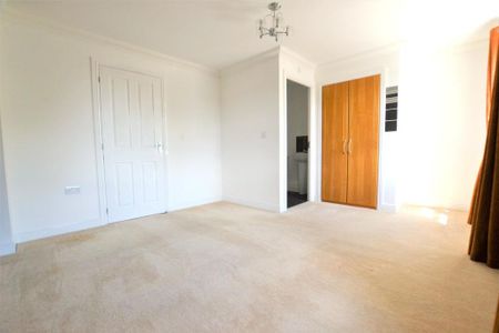 4 bedroom townhouse to rent - Photo 2