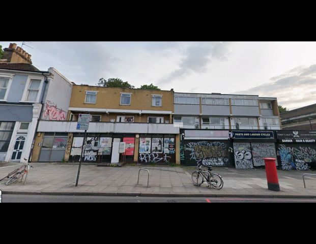 2 Bed Flat, Lewisham Way, SE14 - Photo 1