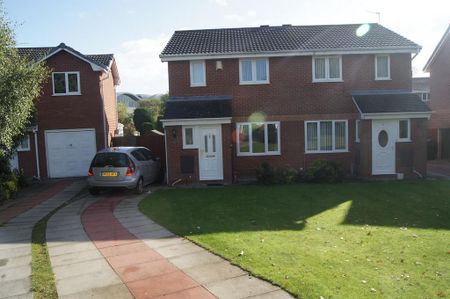 3 bedroom semi-detached house to rent - Photo 2