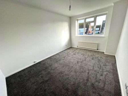 3 bedroom semi-detached house to rent - Photo 3